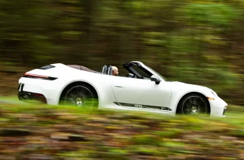 Porsche Unveils Patent for Tri-Turbo W-18 Engine Concept